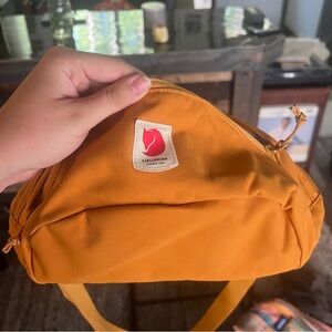 Fjallraven Fanny Pack / Cross Body (Mustard)